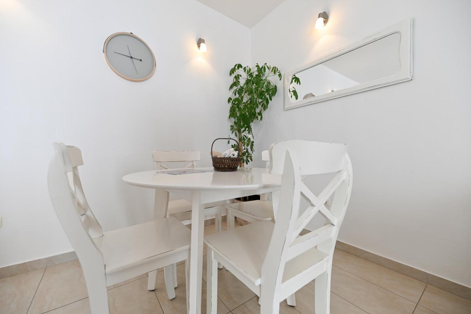 Near Zadar City Center Apartment With Free Parking And Air Condition In Each Room Exterior photo